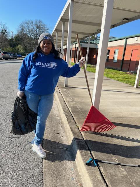Miller_Magnet's tweet photo. Keep Macon-Bibb Beautiful and the Historic Vineville Neighborhood Association teamed up with Miller to help make our community into a cleaner and more beautiful place. Thank you all for your hard work!  🚮🌳 💙🧡🩶#CleanerTogether” @BibbSchools https://t.co/DJeRGcGJnH