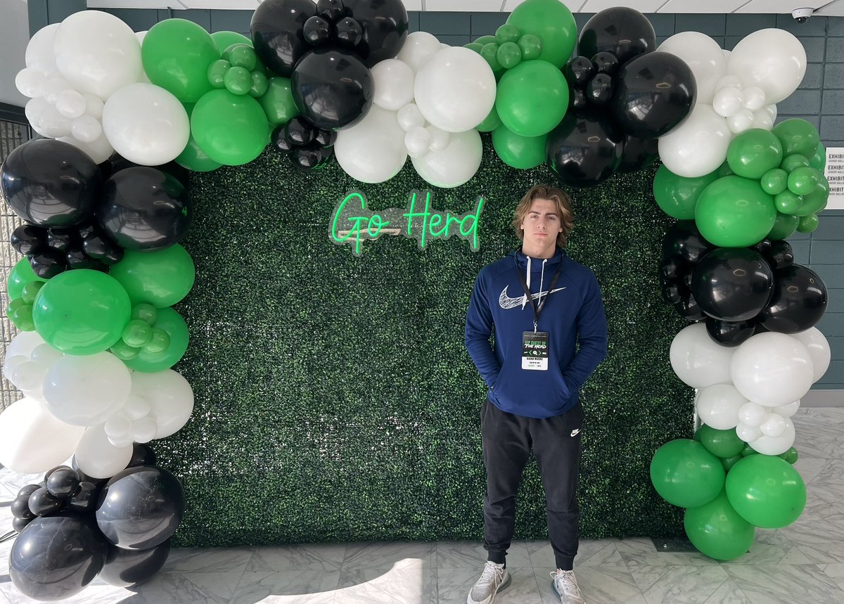 Had a good time <a href="/HerdFB/">Marshall Football</a> 
thanks <a href="/CoachDoege/">Seth Doege</a> and <a href="/CoachDerekShay/">Derek Shay</a> for showing me the campus. Appreciate the hospitality.@CoachParkerVU <a href="/CoachBenNeedham/">Ben Needham</a> <a href="/Coach_Creighton/">Chris Creighton</a> <a href="/CoachJFisc/">Coach Fiscus</a> @CoachZeekGVSU <a href="/Coach_Tavita/">Tavita Thompson</a> <a href="/CoachDashh/">Donzale Ashley</a> <a href="/QBCoachScheffer/">Chris Scheffer</a> <a href="/AllenTrieu/">Allen Trieu</a>