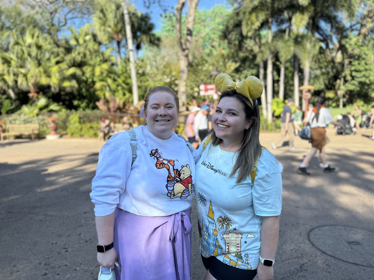 First time finally meeting <a href="/maureenkeavy/">maureen</a> IRL happened by accident? At Disney? We LOVE to see it!