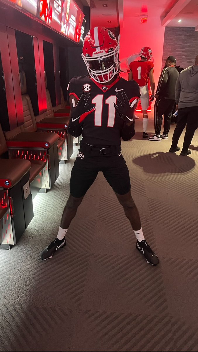 GO DAWGS? <a href="/GeorgiaFootball/">Georgia Football</a> <a href="/CoachBmac_/">Bryan McClendon</a> <a href="/KirbySmartUGA/">Coach Kirby Smart</a> <a href="/coach_thartley/">Todd Hartley</a> <a href="/UGAAthletics/">Georgia Bulldogs</a>