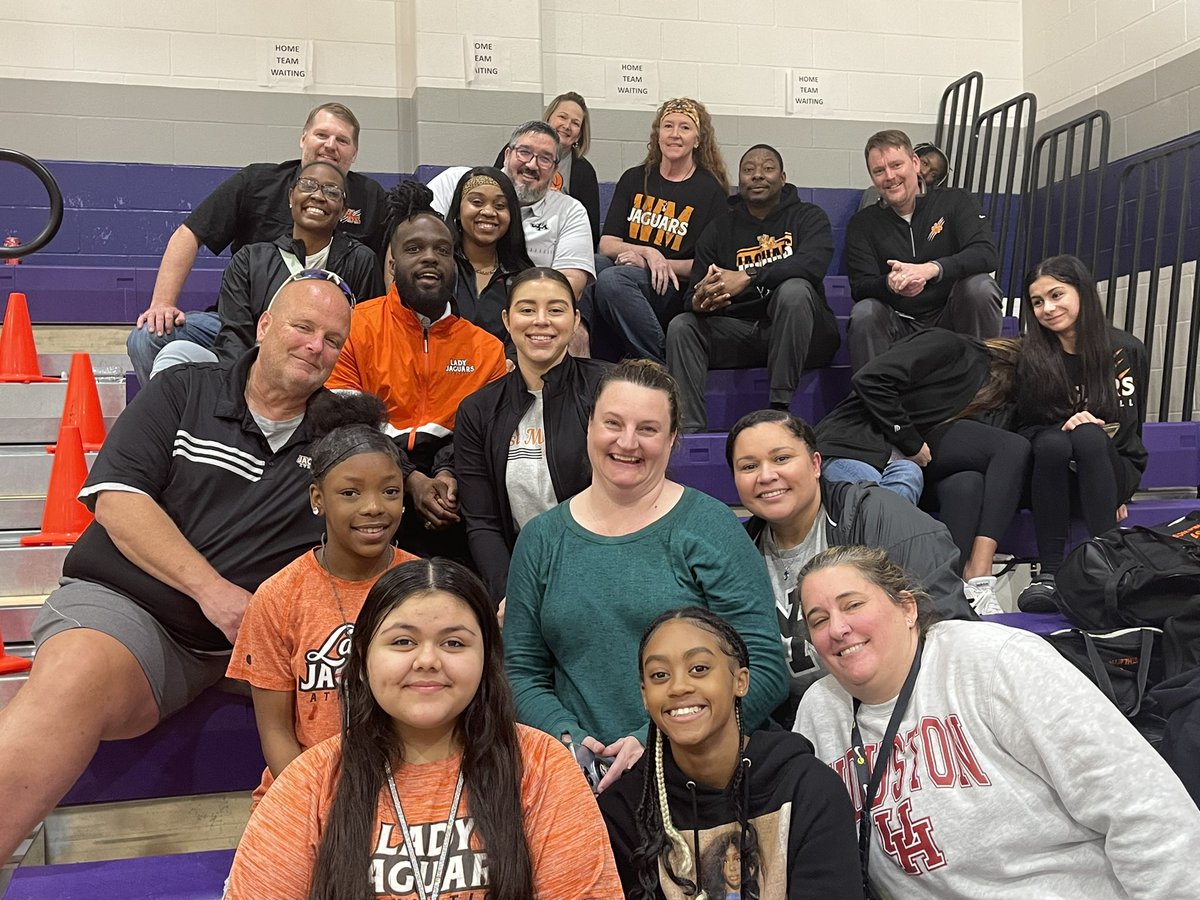 Amanda Houston tweet media