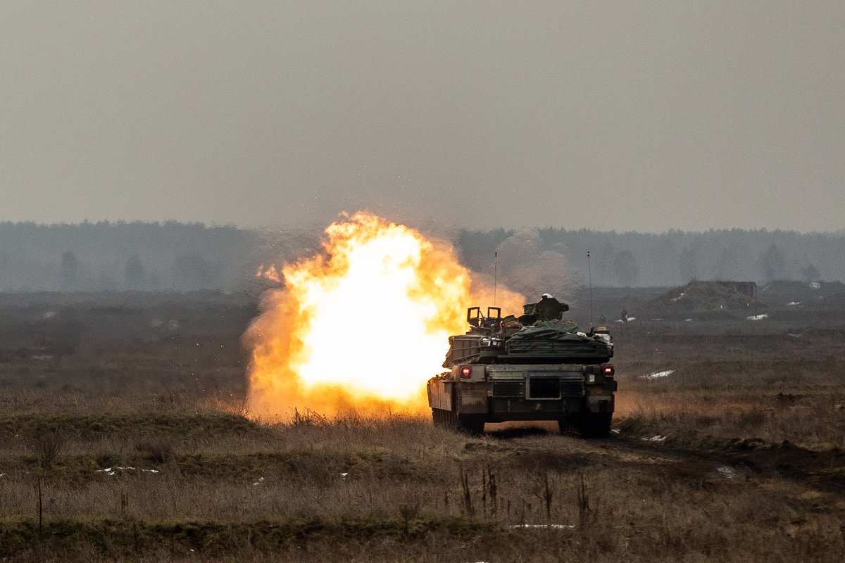 DeptofWar's tweet photo. 💥@USArmy's M1A2 Abrams roaring in Poland! @3rd_Infantry#soldiers unleashes firepower during a live-fire exercise at Bemowo Piskie Training Area. 

Dominating the battlefield, honing combat prowess! #TankPower https://t.co/mpi2fTRFUy