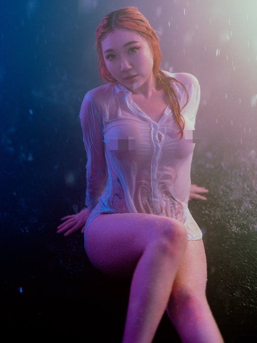 get wet with me? https://t.co/zlWoHElbgB