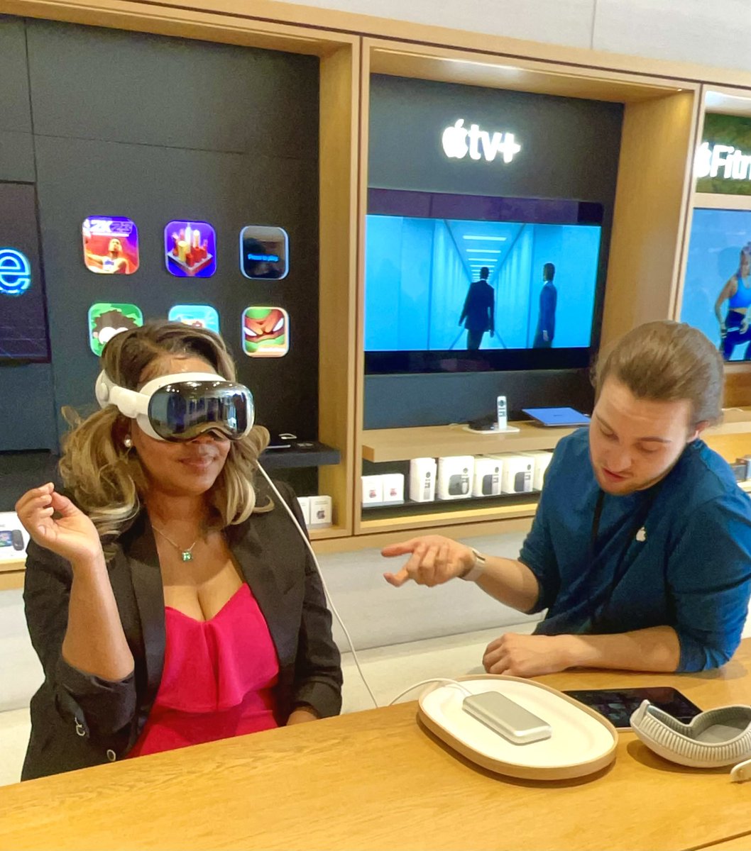 EliteNcriptioN's tweet photo. (1/19) Enhancing the Seed 🍎 of Accessibility: A Detailed Experience with Apple Vision Pro and Six Suggestions for Improvement

As an Artist, Creative Consultant &amp; Husband to a Medical Professional &amp; Researcher who is visually impaired, my initial encounter with the Apple Vision https://t.co/SS30MZybtX