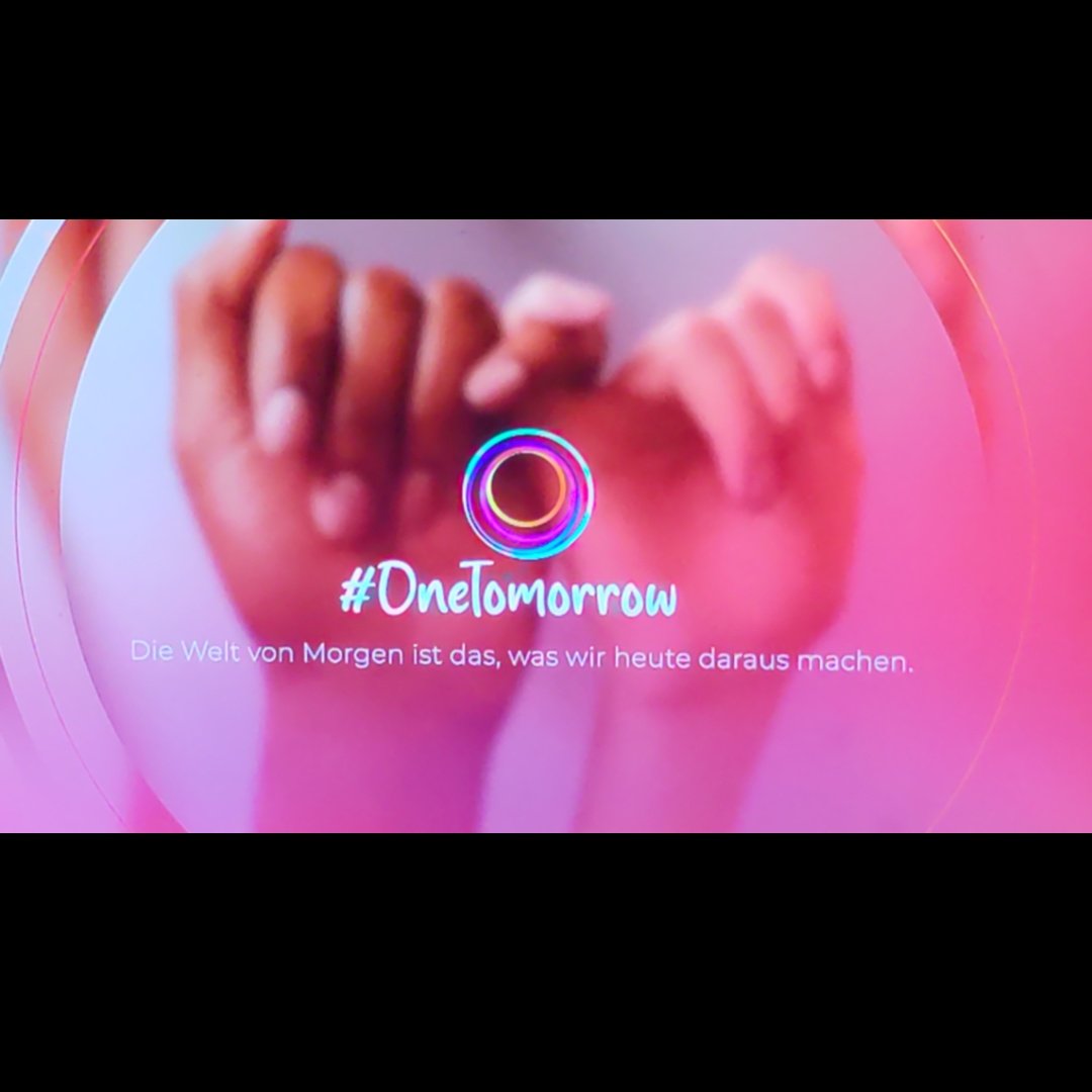 l8nighttracker's tweet photo. Das kam übrigens im Werbeblock bei @ProSieben kurz nach #Bausa:
"Wir sind offen, wir sind tolerant, wir sind menschlich. Und wem das nicht passt, der kann uns mal ... abschalten. Denn wir stehen gemeinsam gegen Rassismus."
#schlagdenstar  #noafd https://t.co/OzxkJEKziQ