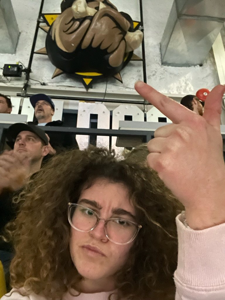 nickdoh81's tweet photo. @BulldogsOHL #BFD #BFD2324 https://t.co/jjdxCp0Ol4