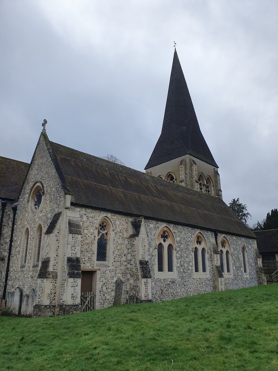 LGofCR's tweet photo. Another lovely day of #bellringing and friendship at Whitchurch and St Mary Bourne arranged by👏 @seasidehopper 👏 for the Southern District. https://t.co/BpcnNNRkTh