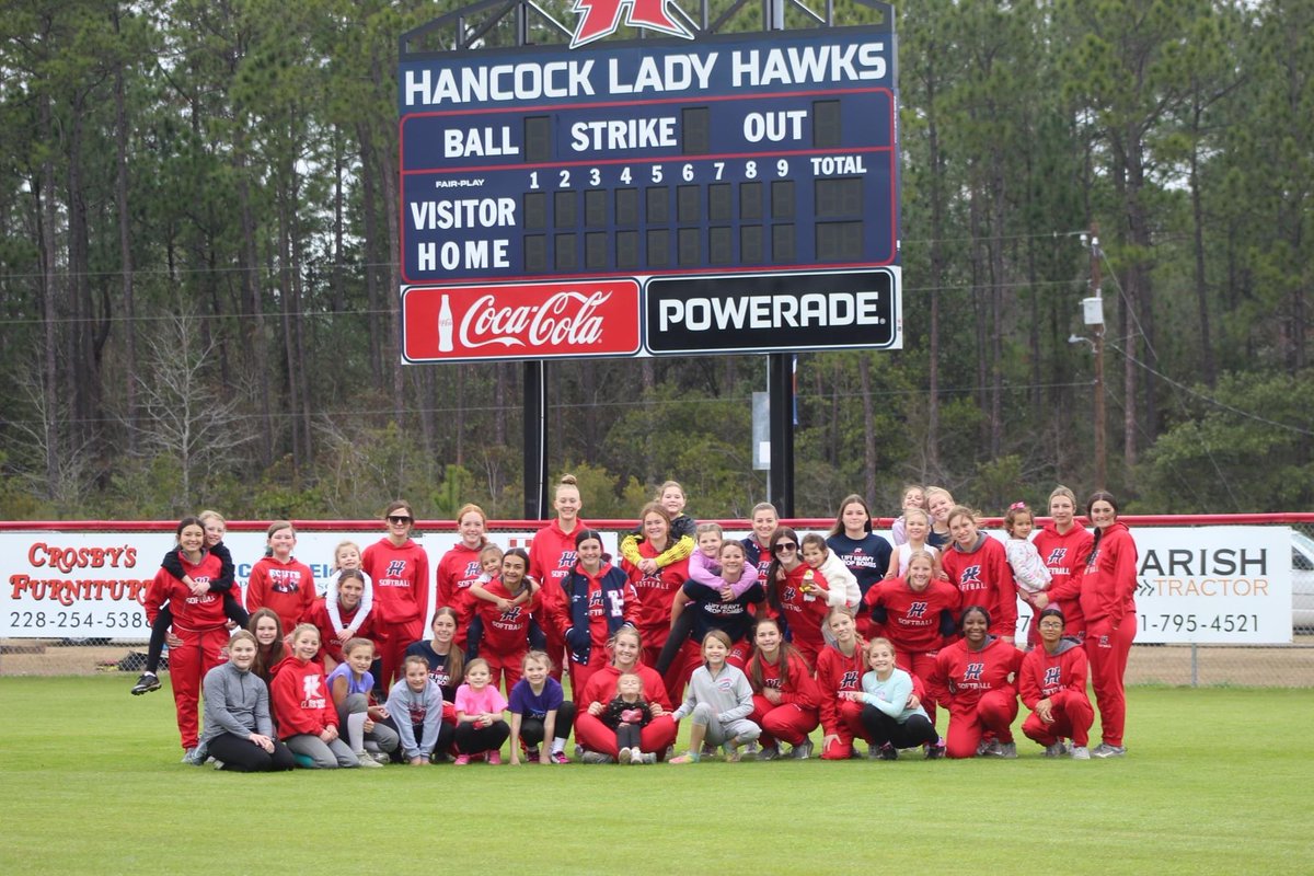 coachjoerankin's tweet photo. Camp day!!! One of the best days of the year!!! What good are home runs or a bunch of other stats if you don’t spend time making a positive impact on those around you!!! https://t.co/O3PpBT9qmB