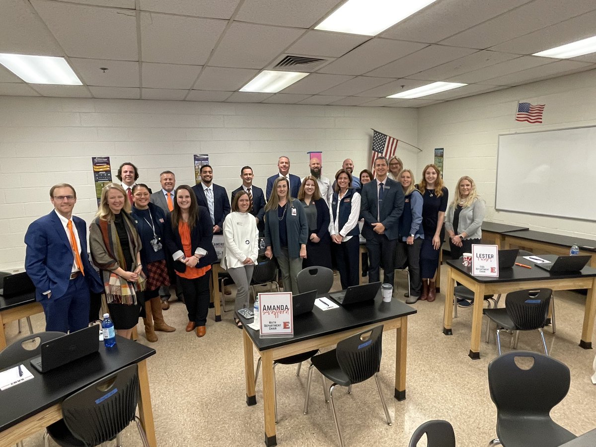 EastForsythHS's tweet photo. Thank you to the EFHS Leadership Team and teacher volunteers for helping with the FCS Job Fair today. #FCSConnect #TheEastWay https://t.co/22RsNtJb1w