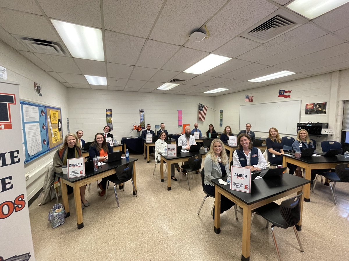 EastForsythHS's tweet photo. Thank you to the EFHS Leadership Team and teacher volunteers for helping with the FCS Job Fair today. #FCSConnect #TheEastWay https://t.co/22RsNtJb1w