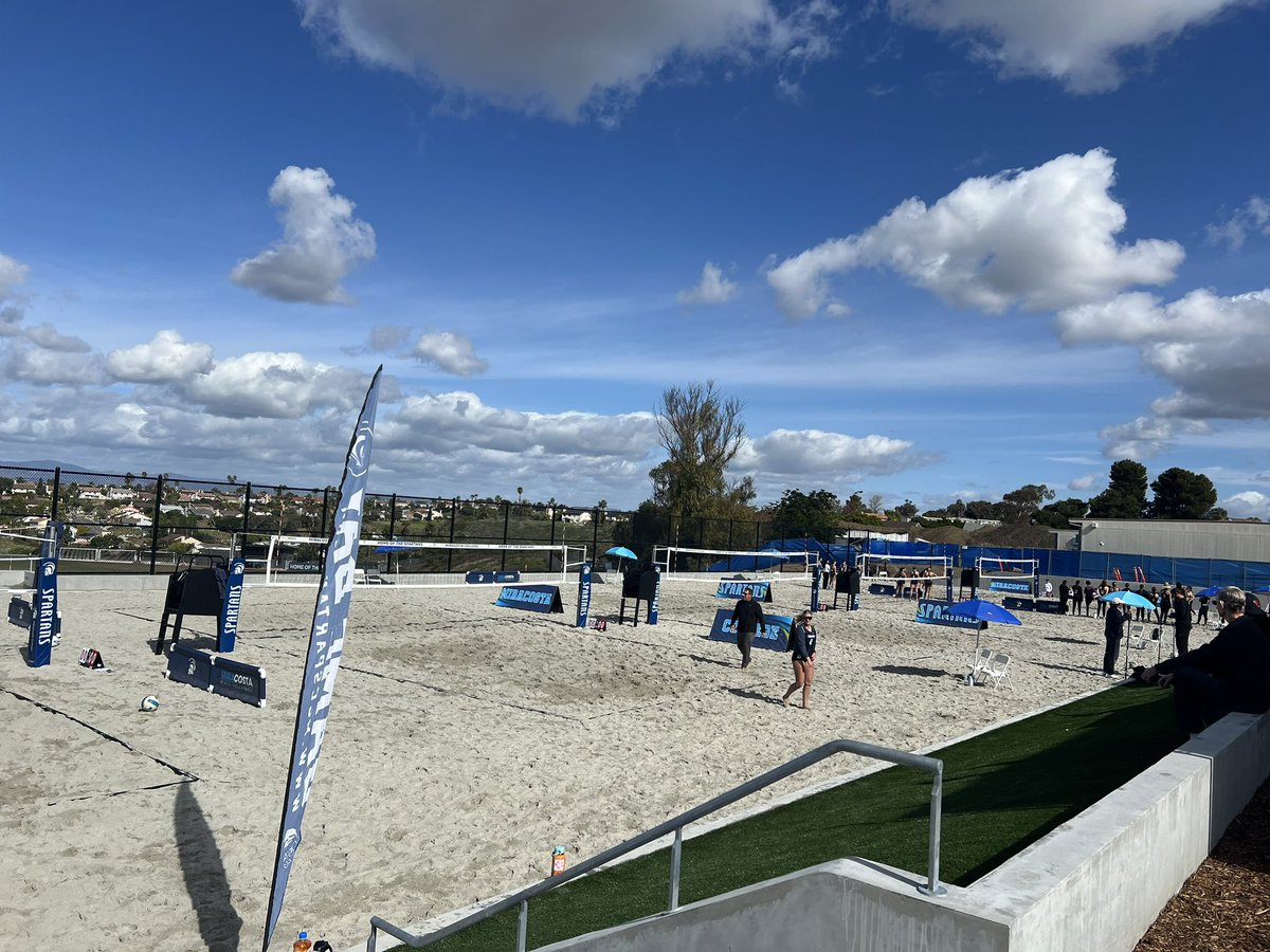 Celebrating the opening of our new <a href="/MiraCosta/">MiraCosta College</a> College Beach Volleyball courts. Go Spartans! 🏐💙💚 

📸 by <a href="/DuncanPayton/">Duncan Payton</a>