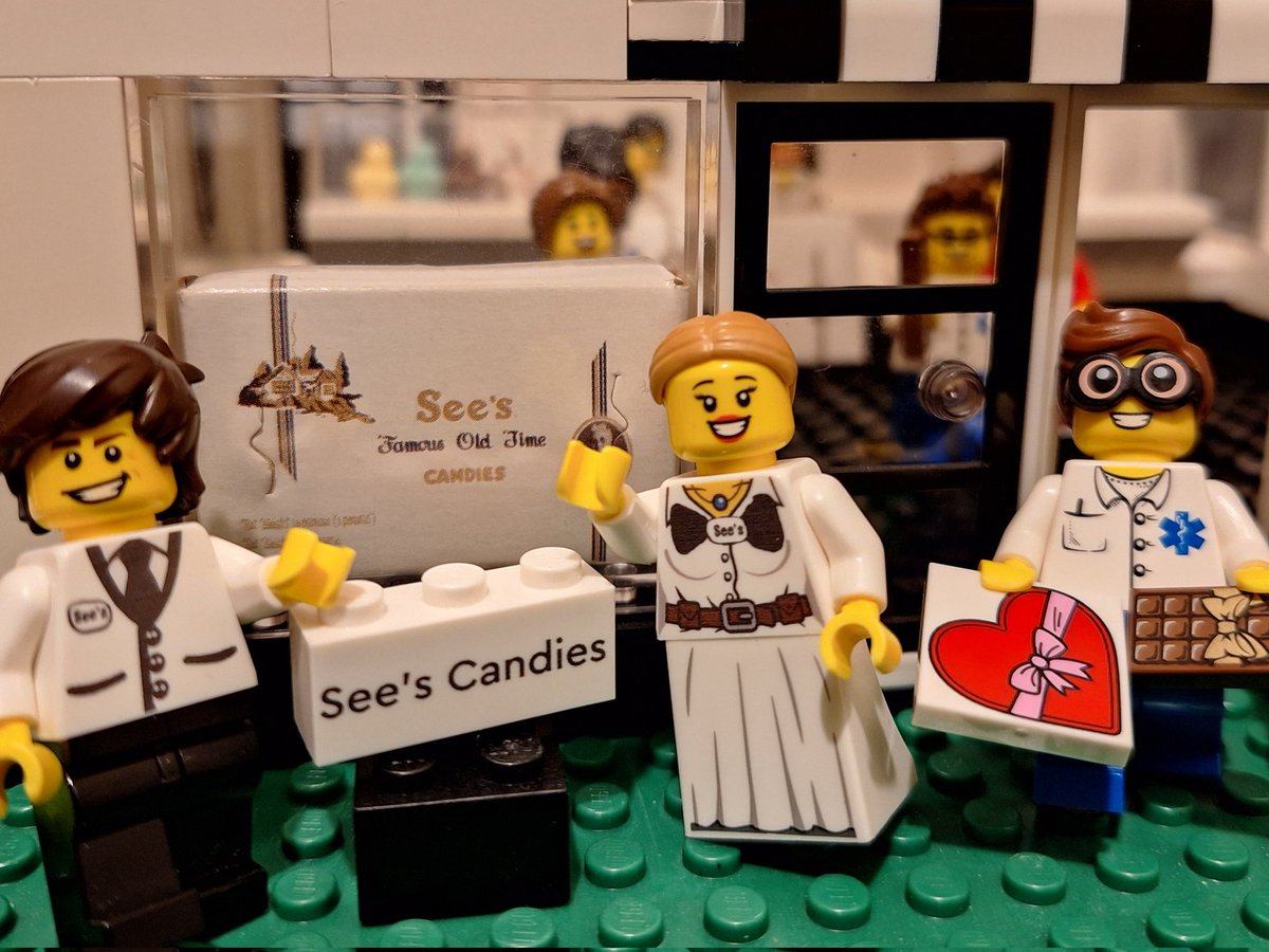 brick_ems's tweet photo. Bubbles picked up his Valentine's candy for Cell Phone Sally just in time!
@tarrant911dist @seescandies @SeesCandiesPPL @SeesCandiesKR
#tarrantcounty911 #cellphonesally #seescandies #valentinesday #valentinesday2024 #seescandy #seeschocolate @leekiings #seescandychocolate https://t.co/uJRWLjouBu