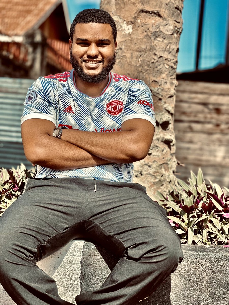 GadgetsSwankys's tweet photo. Happy birthday 🎂 to me 🥰🥰 https://t.co/YSYhI2YmdE