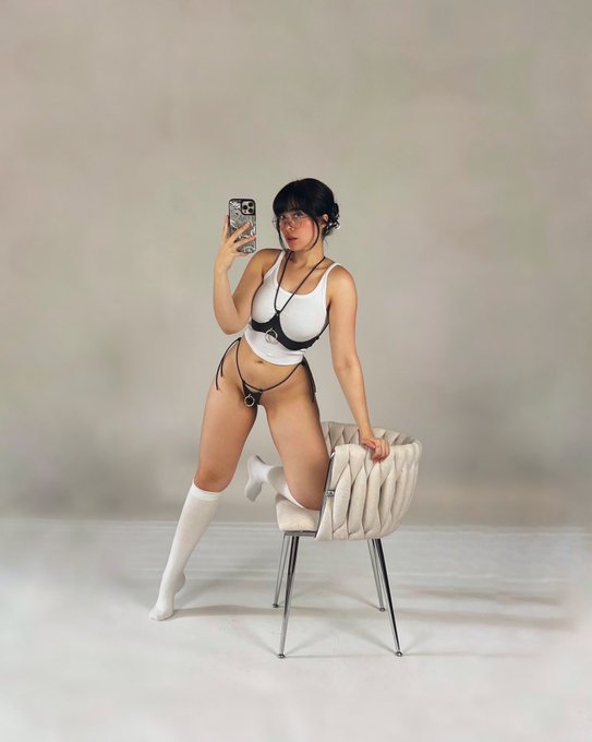 hola amor https://t.co/1EdxykJXSf