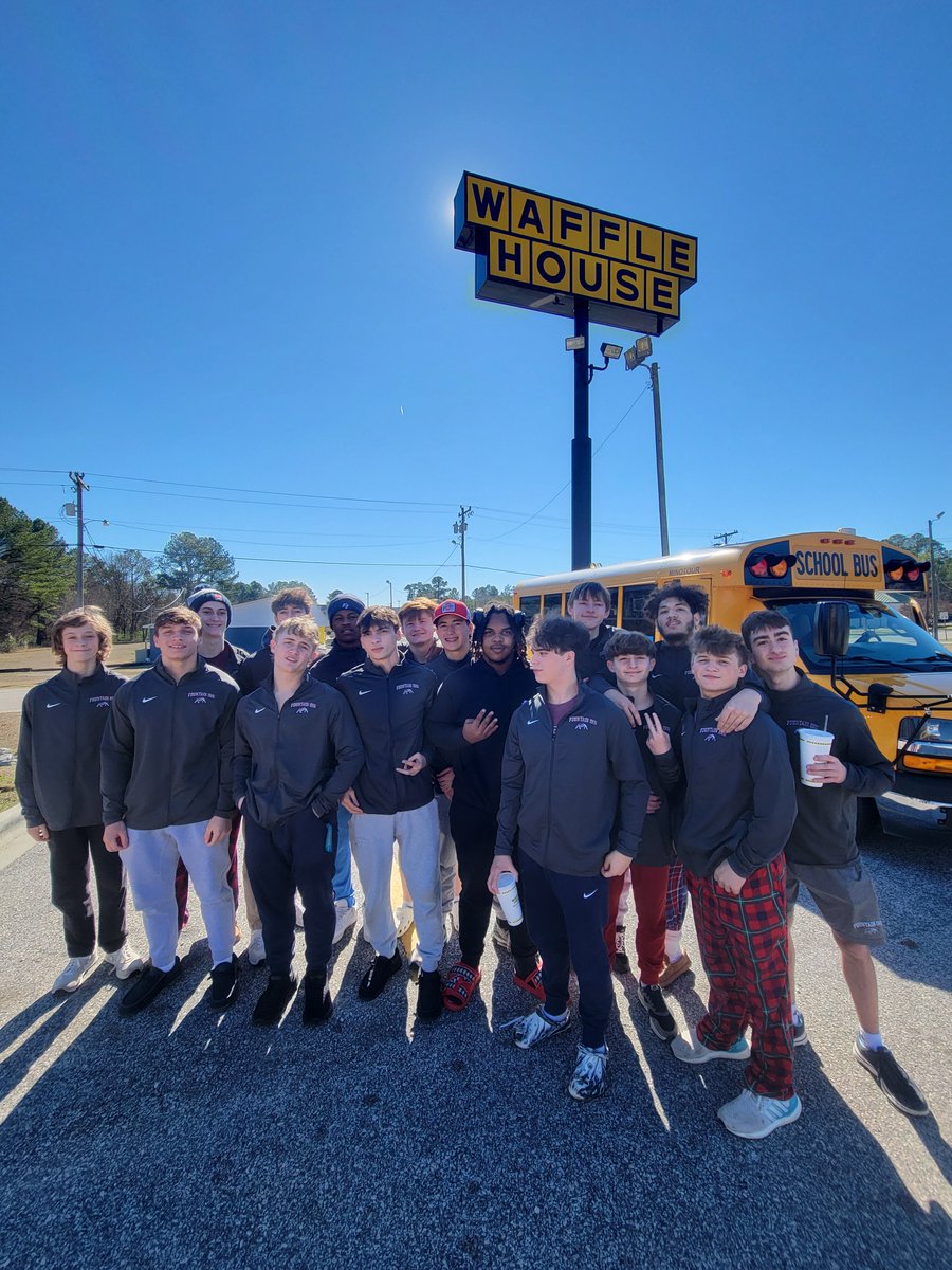 NickFuryFIHS44's tweet photo. We heard the @WaffleHouse in Chester, SC was worth trying so we gave them a bit of a lunch rush. Had fun, didnt score enough points tho.

11-4 in duals this season, 4 losses were to teams ranked in the top 7 of 3A https://t.co/6lhoVTivAi
