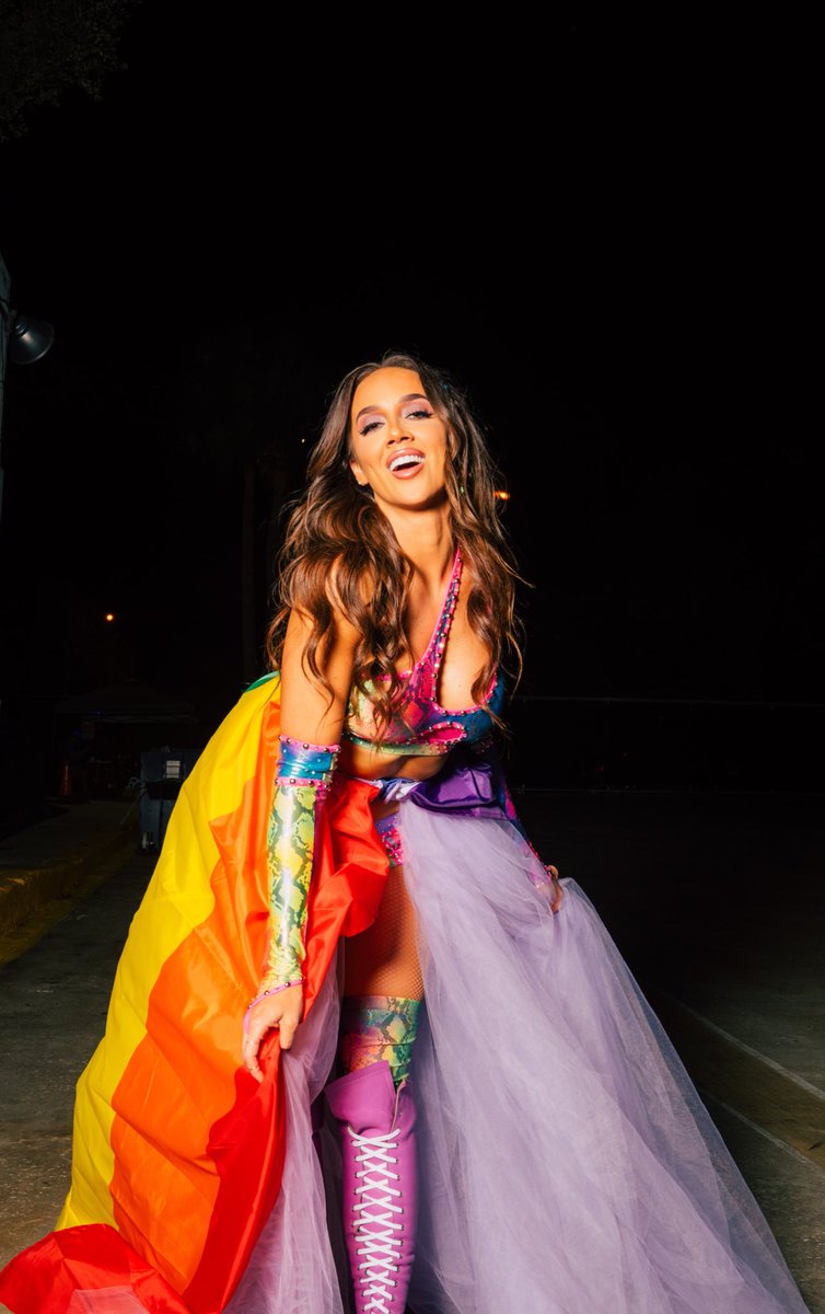 This little light of mine 🌼🩷🦋🌈🦄🍭👑