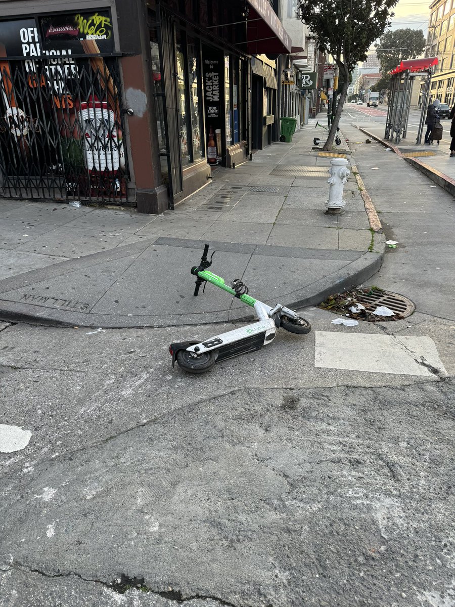 Gregster56's tweet image. Excellent question. In San Francisco, we have bikes, too. Here, #SFMTA partners with @LimeBikeSF, which is #uber, @ridespin, and @lyft, which is @baywheels, and the agency essentially looks the other way. These are hazards but, more importantly, work to undermine public transit.