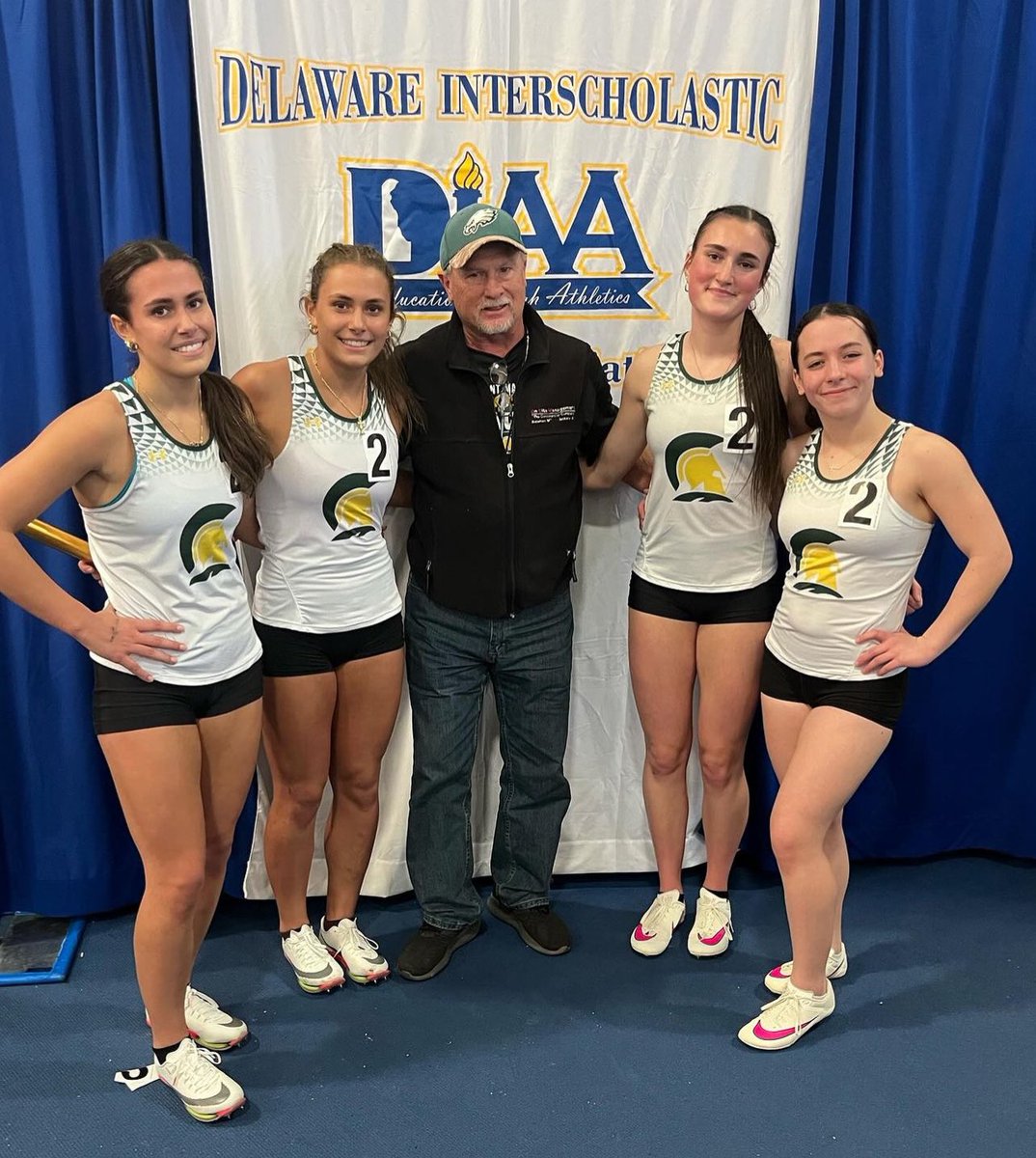 SPARTANSSP0RTS's tweet photo. STATE CHAMPS!🥇🥇🥇🥇
The girls 4x200m team won the state meet relay AGAIN in a new school record time of 1:46.76! They qualify for @newbalance & @Nike Nationals! Arianna Donovan ‘25, Reagan Garibaldi ‘25, Delaira Muzzi & Alexis Donovan ‘25 eclipsed the record they set last year! https://t.co/4CGcOb1VqI