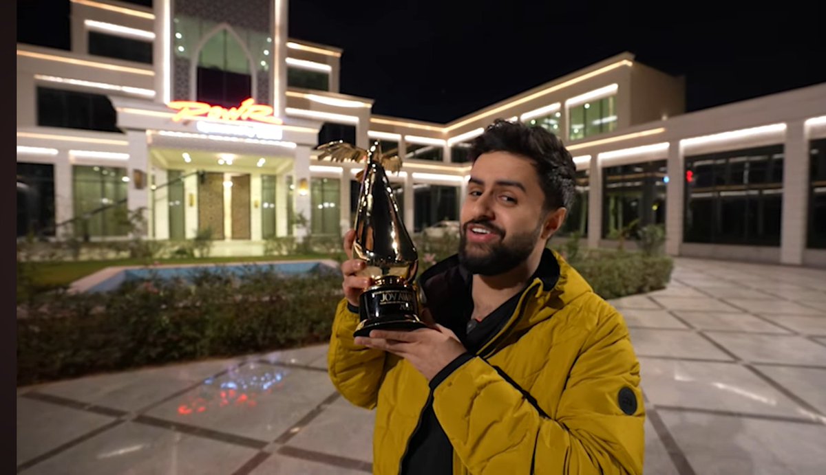 𝚂𝚔𝚈 🥀 tweet media