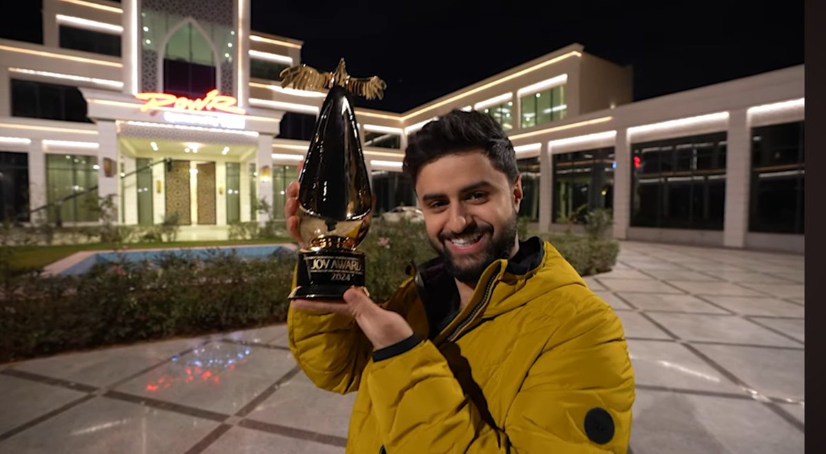 𝚂𝚔𝚈 🥀 tweet media