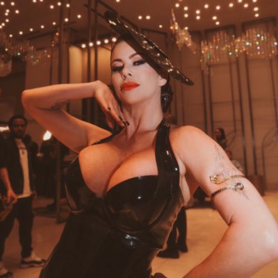 #NewProfilePic https://t.co/fjkOQHNhfK