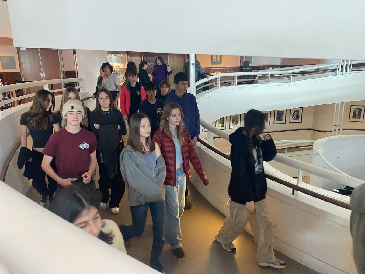HayleyTepper's tweet photo. 8th grade @GATEatAEWright took a meaningful &amp; important trip to the Museum of Tolerance. https://t.co/HHtqv1wEcm
