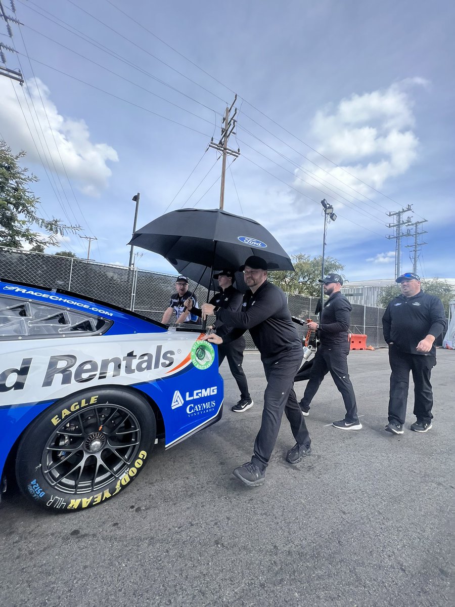 RyanPreece_'s tweet photo. We are racing tonight! 8 PM EST! Lets goooooo! @nascarclash https://t.co/tchRvuu89V