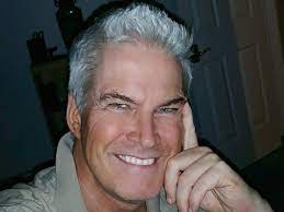 drmini141's tweet photo. Good Evening #MAGA! This👇is Bill Mitchell @mitchellvii, a complete FRAUD. He's been busy in the #DeepStateDeSantis Camp, TRASHING Donald Trump AND MAGA for many months. Bill and #LOYALTY have never met. He wants to cozy up to MAGA now...DO NOT be fooled🤮🇺🇸 #Trump2024 https://t.co/XpPaKgWcZL