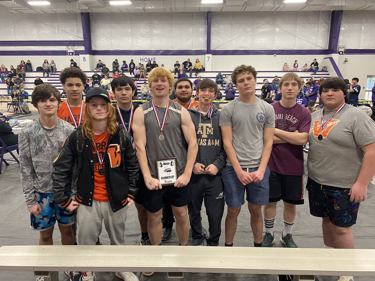 WarrenHSpl's tweet image. Warren Powerlifting had a great day at the Battle of the 409 in Newton!
Boys were Meet Runners Up and Girls placed 3rd as a team. Emily Jones earned  the top lifter award!  Way to go guys and gals!
