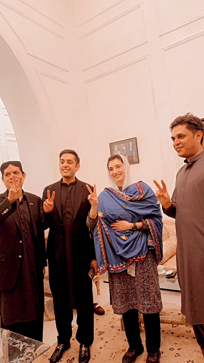 laibaishaikh's tweet photo. Haq ka naam Teer,  Sehat ka naam Teer, Imaandari ka naam Teer,
Taraqi ka nishaan, Jeet ka nishaan, Teer! 
#Pakistan #YouthWithBilawal #ChunoNaiSochko

#Sukkur 
#NA200

 #چنو_نئی_سوچ_کو 

@BBhuttoZardari 
@AseefaBZ 
@BRArsalanSheikh 
@NaumanIShaikh https://t.co/6b26xyDhkh