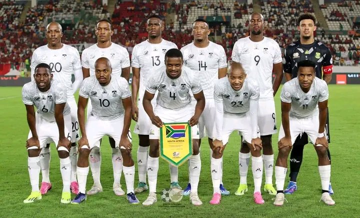 RIBOMBO_'s tweet photo. @hothaataa #bafanaibelive https://t.co/ELMlWd167o