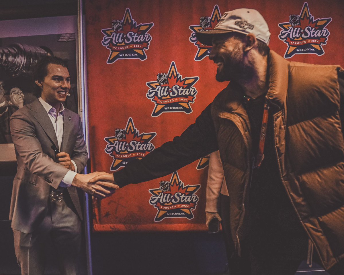 Passing the torch. #NHLAllStar
