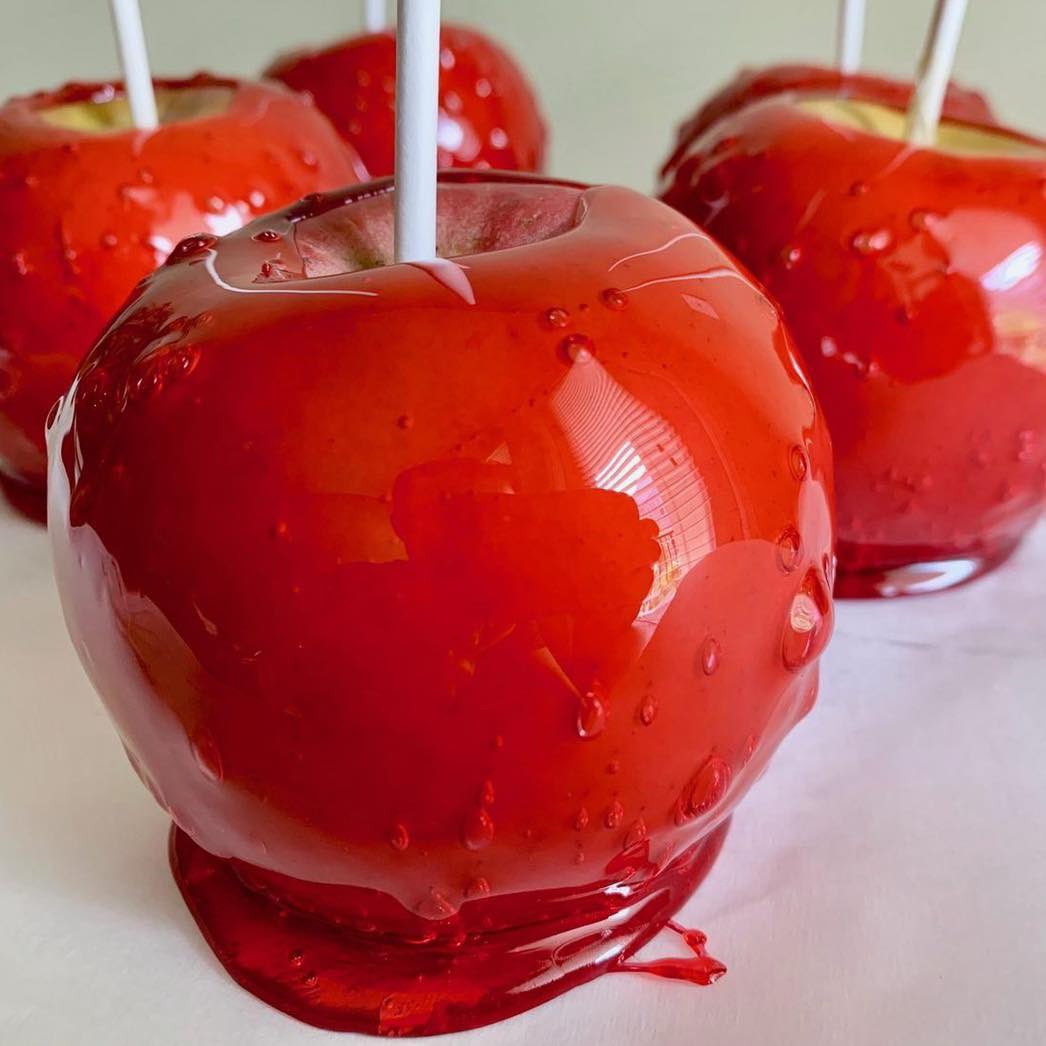 getit_whipped's tweet photo. Our Candy Apples 🍎🍏 Are Back In Stock‼️ We Have Original, Nutty, Blue Rasberry And Gourmet Chocolate Covered‼️ 

View Our Menu - 
https://t.co/uMAykDeZXb

Call In Orders - +1(803)747-7450

https://t.co/aWym66c4Qk

#orangeburg #orangeburgsc #candyapples #orangeburgcounty https://t.co/0owxsS8Jfr