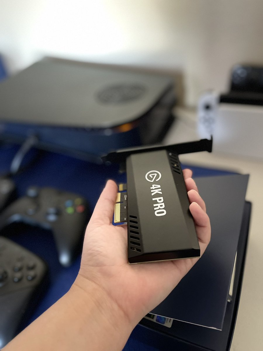 iLadyVic's tweet photo. It’s here!!!! 🥳🍾
I’m stoked! @elgato My stream is pretty much powered by #Elgato #4KPro #CaptureCard https://t.co/pqvKa8Y4oL