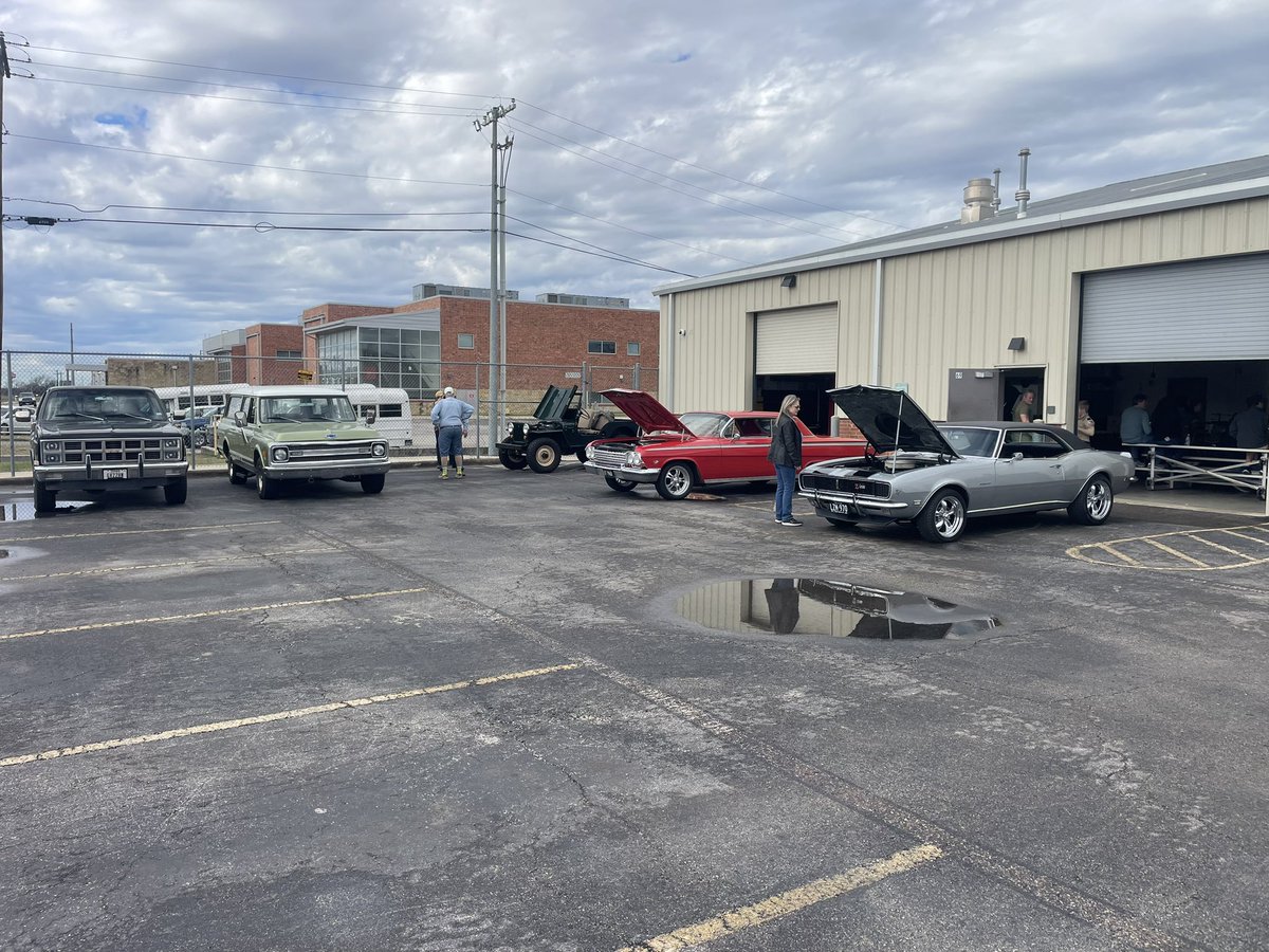 CHS_AutoTech tweet media