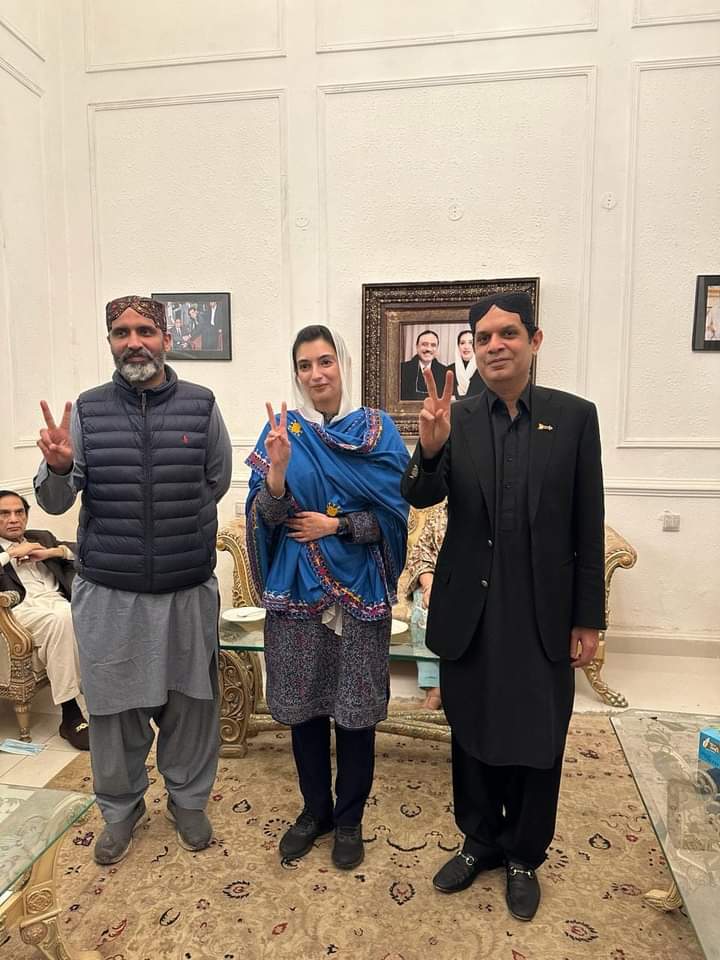 TeamNIShaikh's tweet photo. Aks-e-Benazir BiBi Aseefa Bhutto Zardari at Mayor House after Sukkur's Grand rally for General Election 2024.

On 8th February Vote for TEER 🏹 in NA200 Sukkur.
 #VoteForTeer #Sukkur https://t.co/ngpB9tuA3W