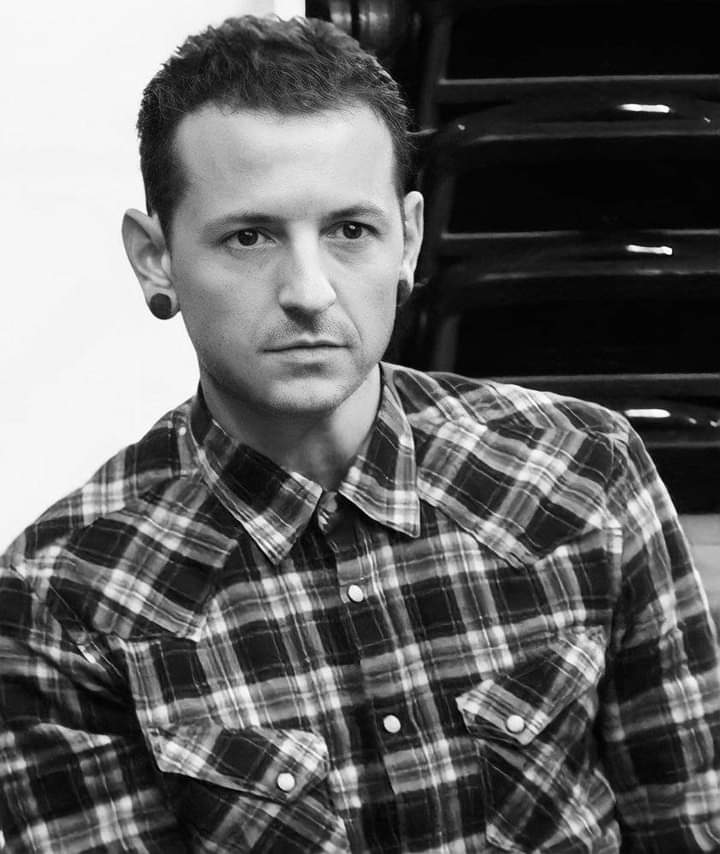 Remembering Chester Bennington tweet media
