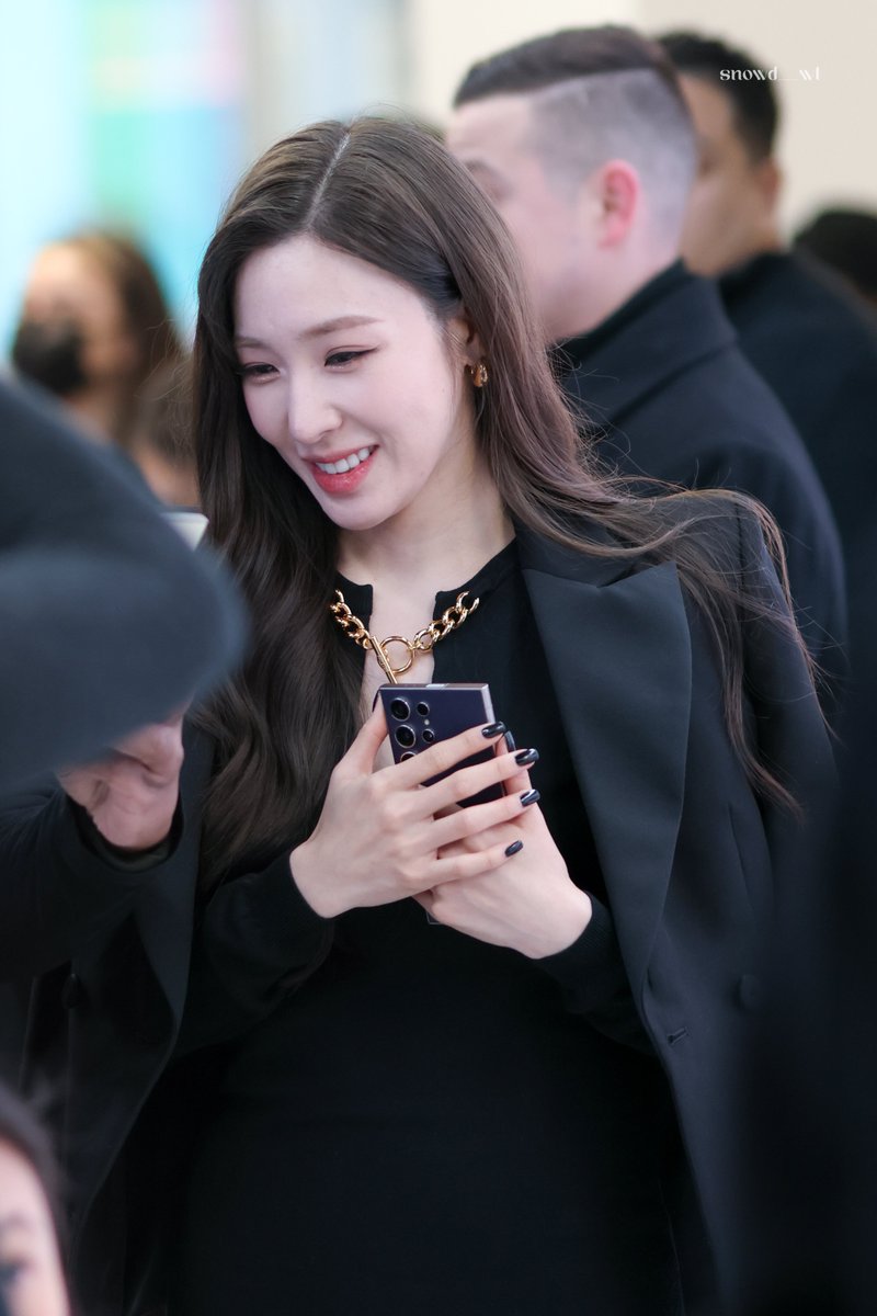 snowd_wt's tweet photo. 240203

#티파니 #티파니영 #Tiffany #TiffanyYoung #SamsungxDIVE #GalaxyExperience #DIVEStudios https://t.co/nJA2RrdEMQ