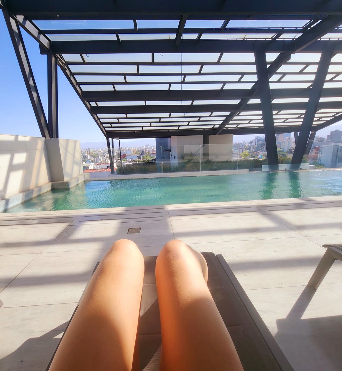 MagdaMarrkefka's tweet photo. można "zazdraszczać", można hejtować 😜😎🌞🌵
#Meksyk #MexicoCity #Mexico #FerieZimowe #basen #swimmingpool #opalanie #sunbathing #broncearse #piscina https://t.co/CZ9RMipZdQ