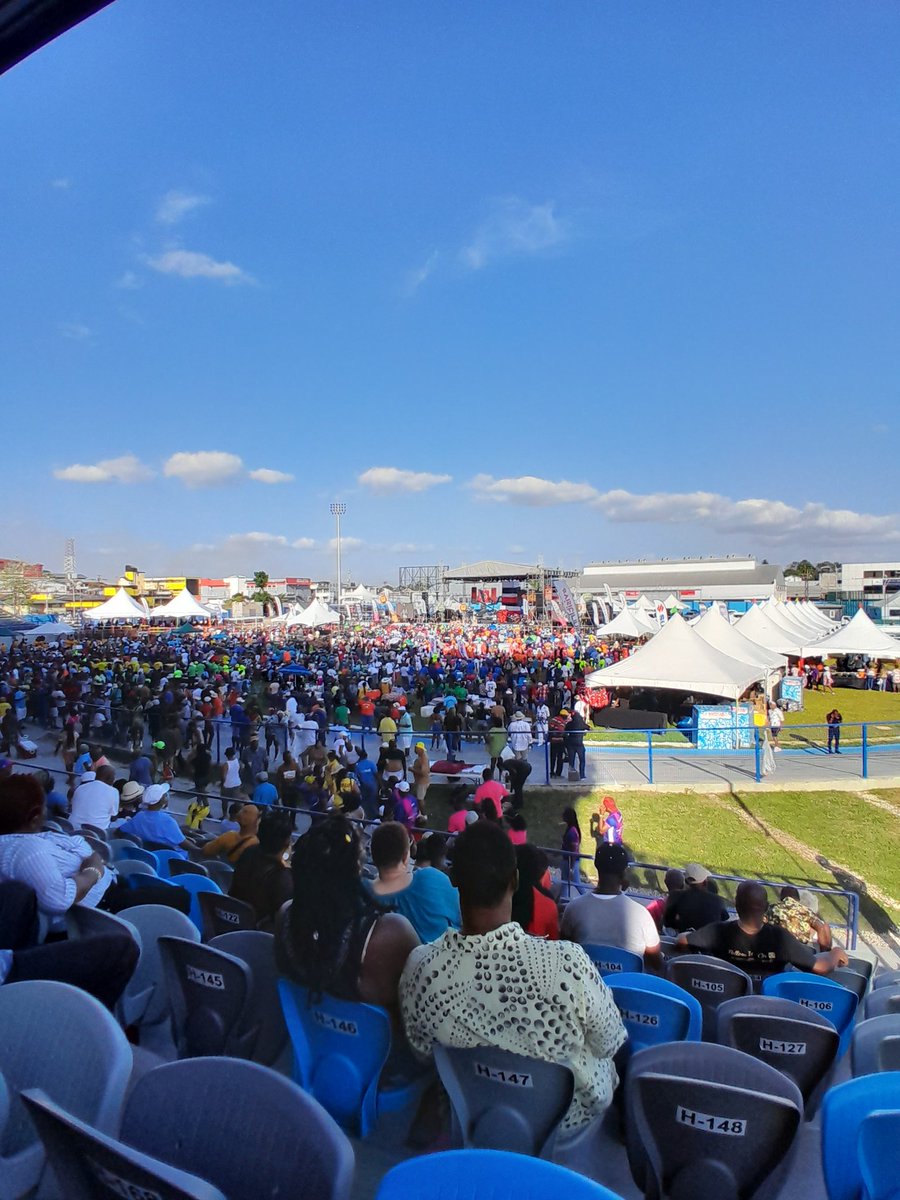 ribena_marina's tweet photo. Skinner Park, how yuh feeling!!! #kaiso #calypso https://t.co/l6OPslVqF5