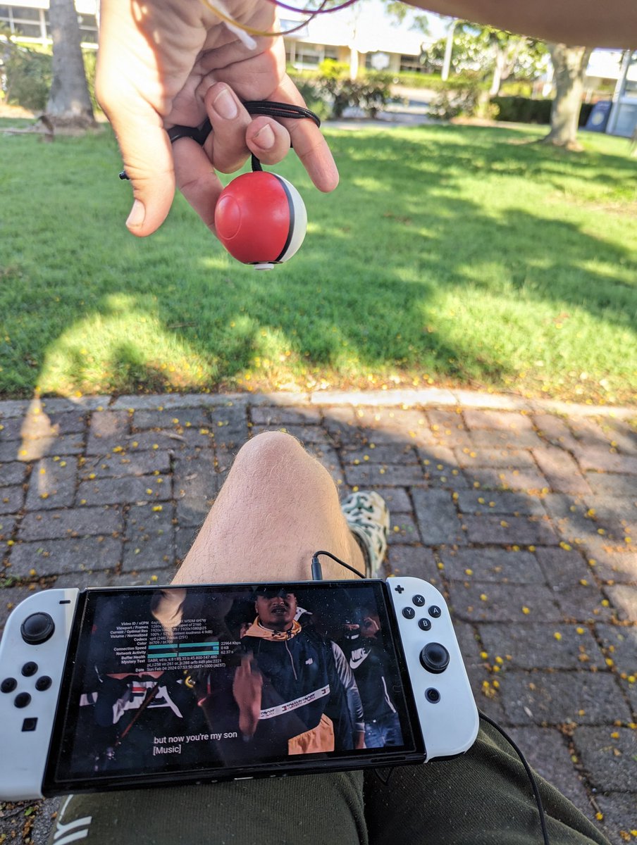 Lukewarmluffy's tweet image. #OppStoppaz
#FourFive
#COMMUNITYMINDED
#FMWS
#WWJD
#FREEGAZA
#IMMEDIATECEASEFIRE
The bakery isn't open on Sundays 
So he probably won't come. 
Hide Cameron