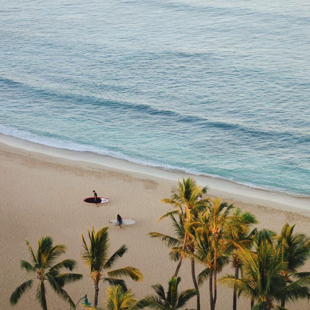 Hawai’i's natural beauty will be sure to melt your worries away. ☀️

#hawaii #islandbeauty #ocean
