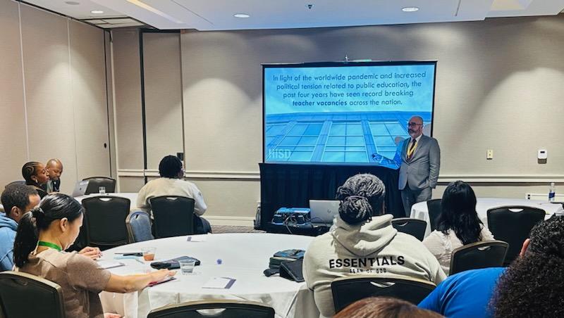 technagogy's tweet image. Honored and humbled to present around #StrategicStaffing in @HoustonISD to the amazing leaders at the @TeachForAmerica School Leaders of Color Conference. Thank you for the opportunity.