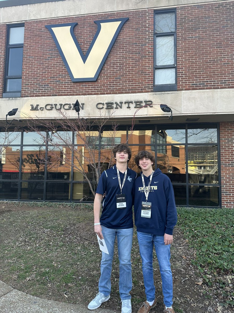 Had a great time at <a href="/VandyFootball/">#16 Vanderbilt Football</a> today!
<a href="/VisionQb/">QB Vision</a> <a href="/coachadler/">Todd Adler</a> <a href="/NickyV05/">Nik Valdiserri</a>