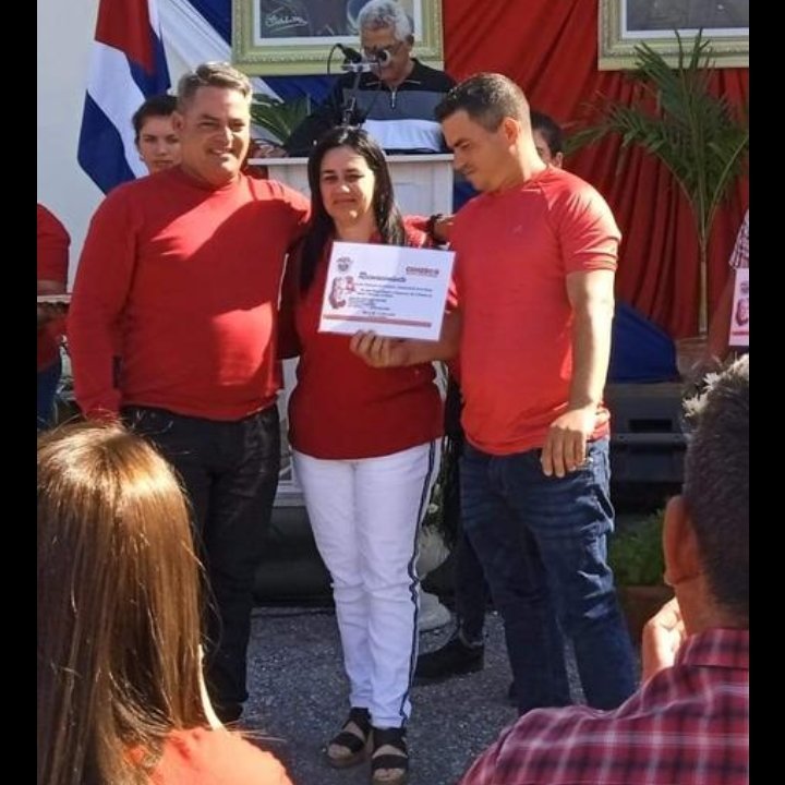 Reconocida la labor de los trabajadores de Comercio, la Gastronomía y los Servicios de La Palma como Empresa destacada en el acto provincial por el 4 de febrero.
#PinardelRío
✍️<a href="/Rogelio42958633/">Rogelio Hernández Méndez</a>
