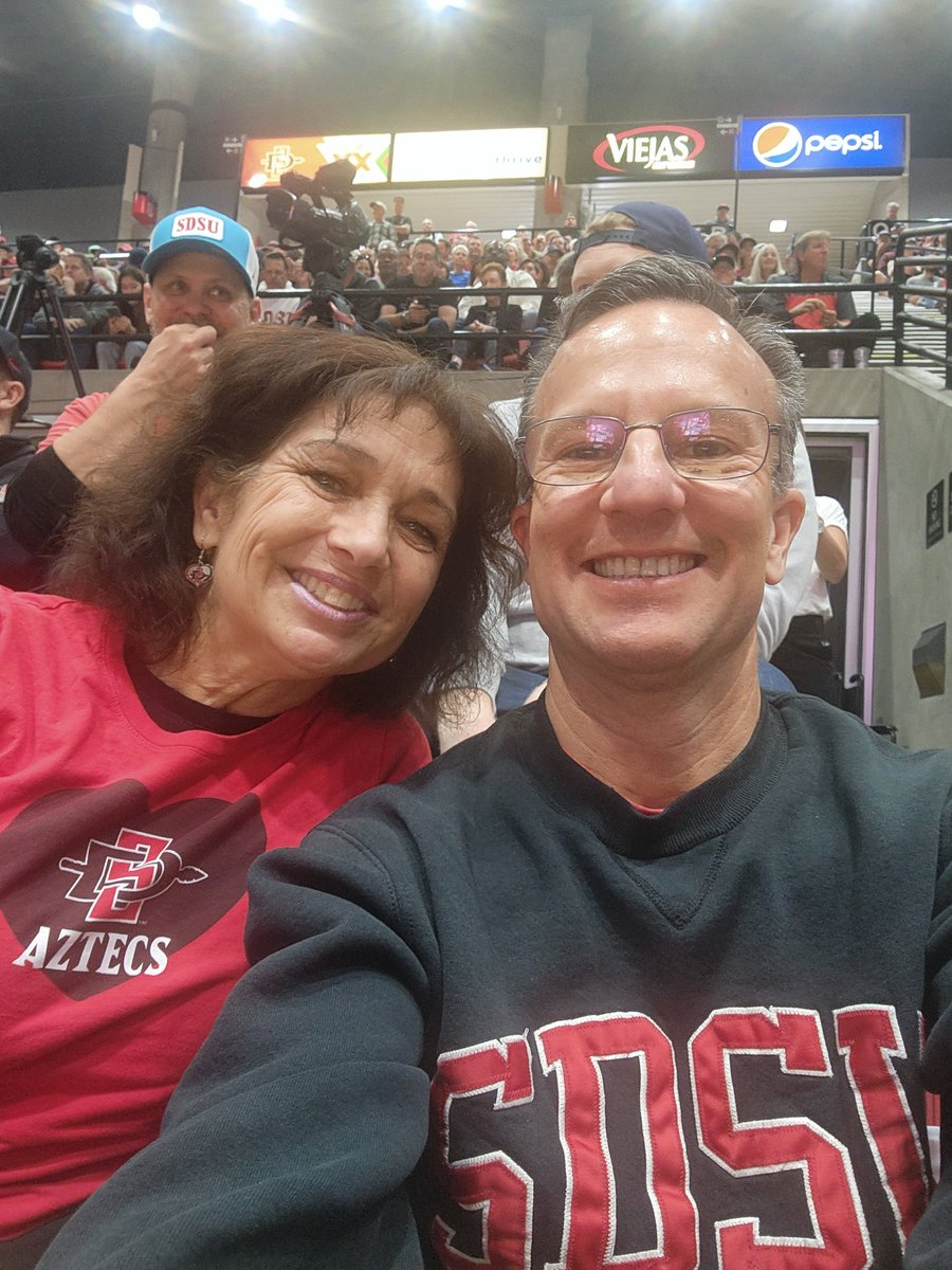 bobjmurphy's tweet photo. #goaztecs https://t.co/kuMhMTh3gT