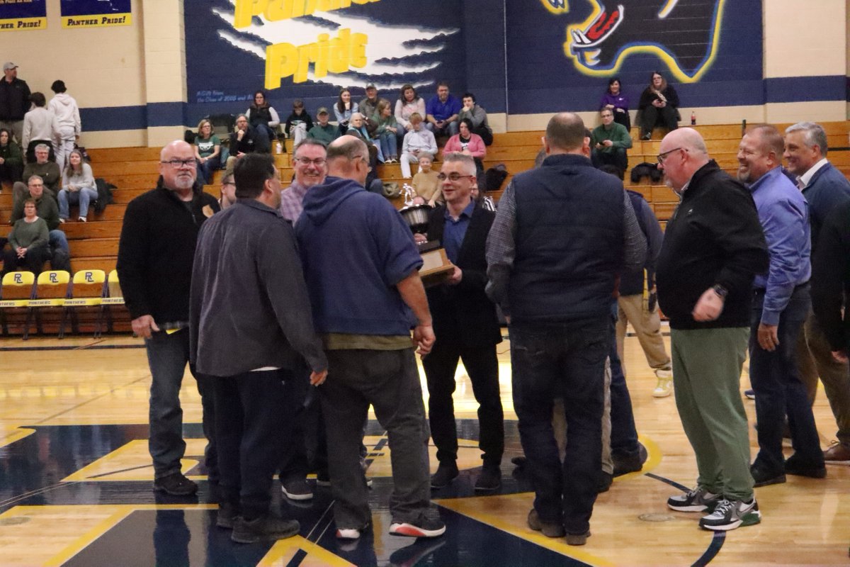 Congratulations to our newest RLHS Athletic Hall of Fame members!  Last night Jason Gilley (Class of '90 Wrestler) and the 1985-86 RLHS Football team were both inducted at halftime during boys bb.  Thank you to everyone who came out to celebrate our former athletes and coaches.