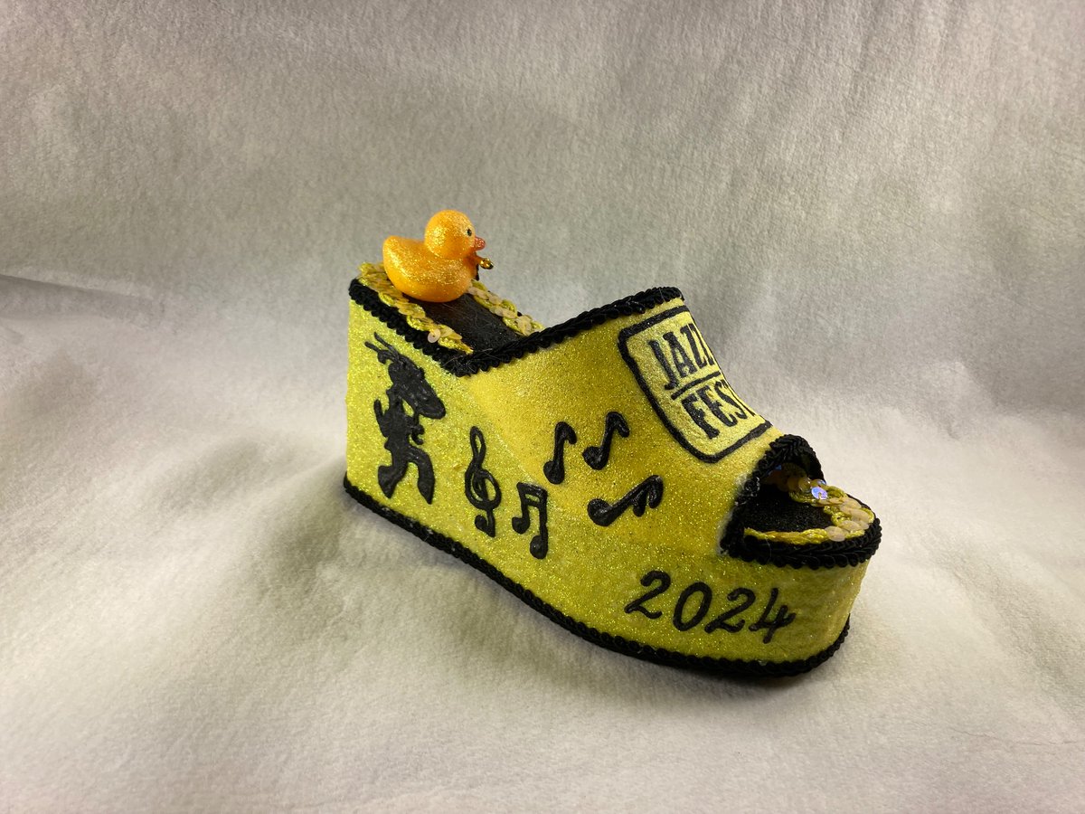 jwittmer's tweet photo. Festin #kreweofmuses #musesshoes #tHERsday #thefinalpush https://t.co/DvPdysVGmw