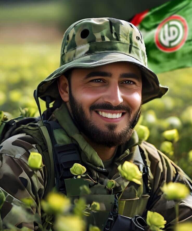 وُجُوهٌ يَوْمَئِذٍ مُّسْفِرَةٌ ، ضَاحِكَةٌ مُّسْتَبْشِرَةٌ ...💚
#وما_بدلنا