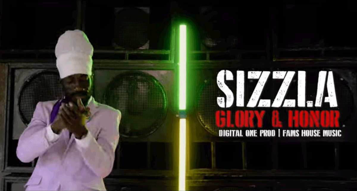 reggaespacecom's tweet photo. #PushingReggae #Sizzla #GloryHonor #DigitalOneProduction | @SizzlaKalonji - Glory &amp; Honor [ Digital One Production]
https://t.co/e0ZfGeWs1t https://t.co/zTcQVbqNcb